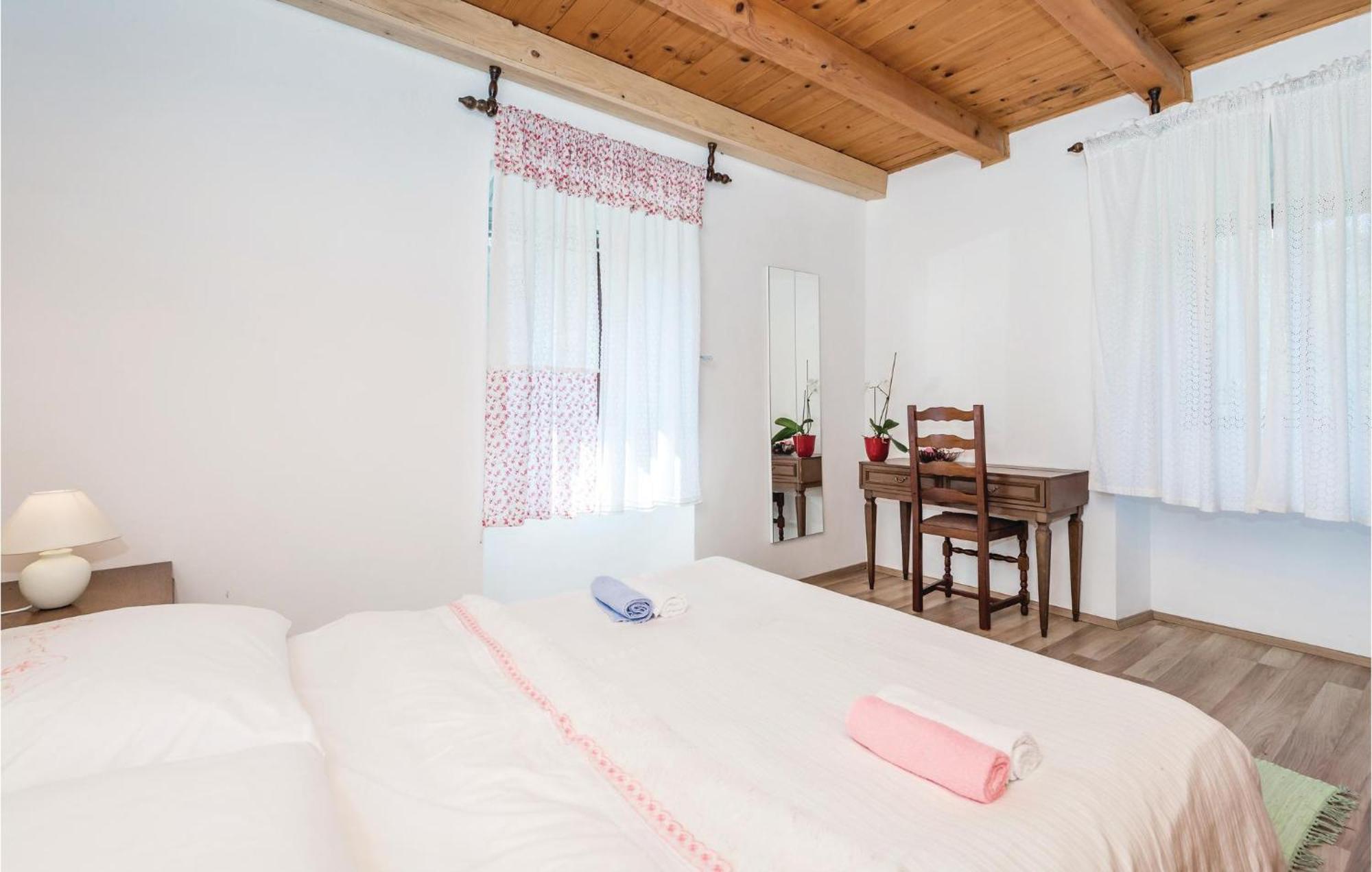 Nice Apartment In Kastav With Wifi Ngoại thất bức ảnh